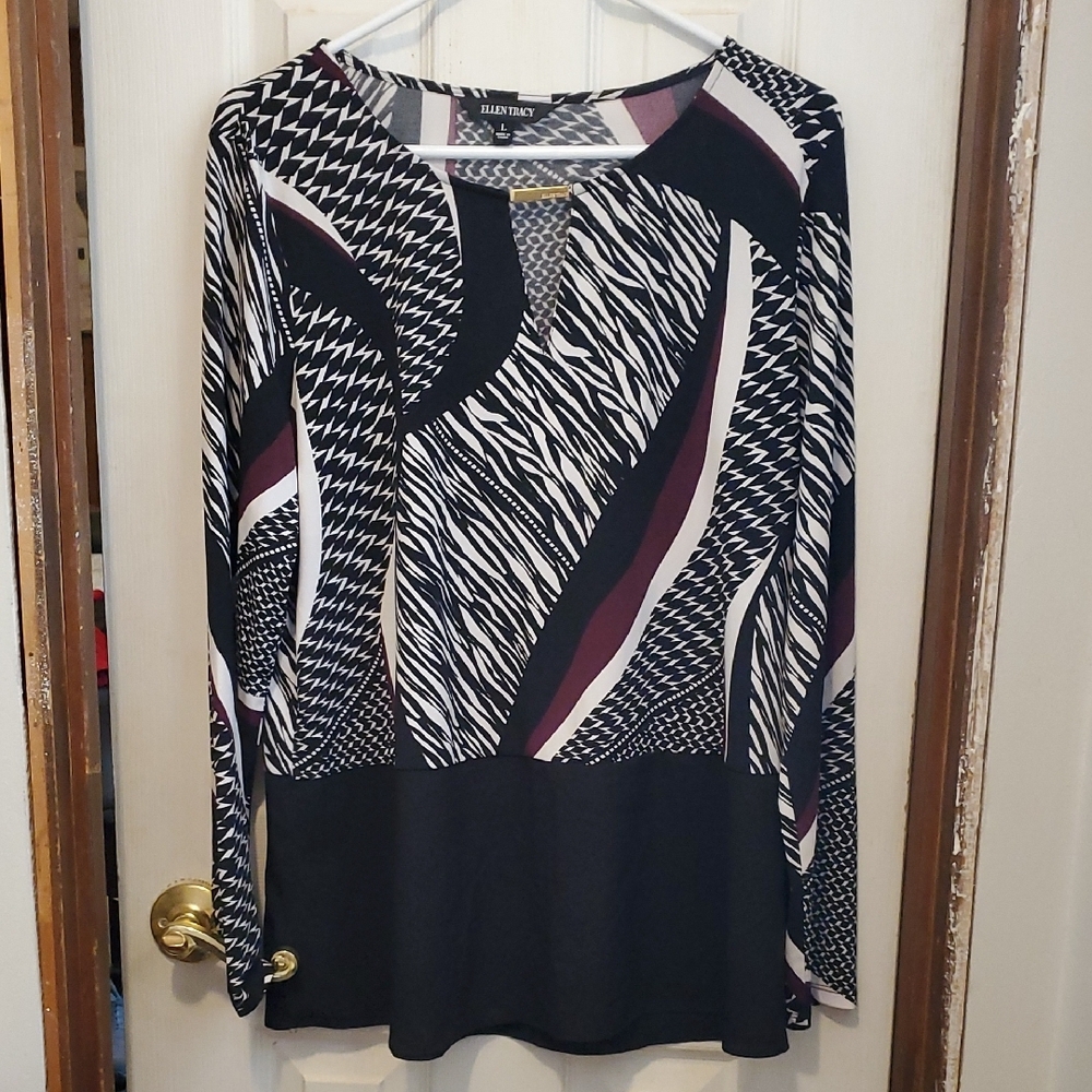Ellen Tracy Women's Black and White Patterned Blouse